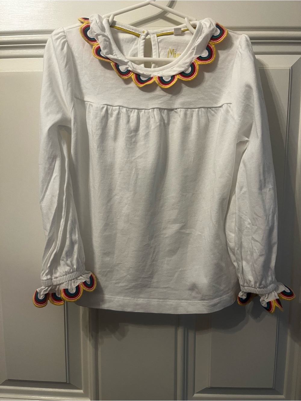 Mini Boden White Long-Sleeve Top with Rainbow Scallop Trim